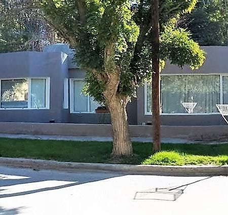 La Casa De Silvia Bed & Breakfast Пуерто Мадрин Екстериор снимка