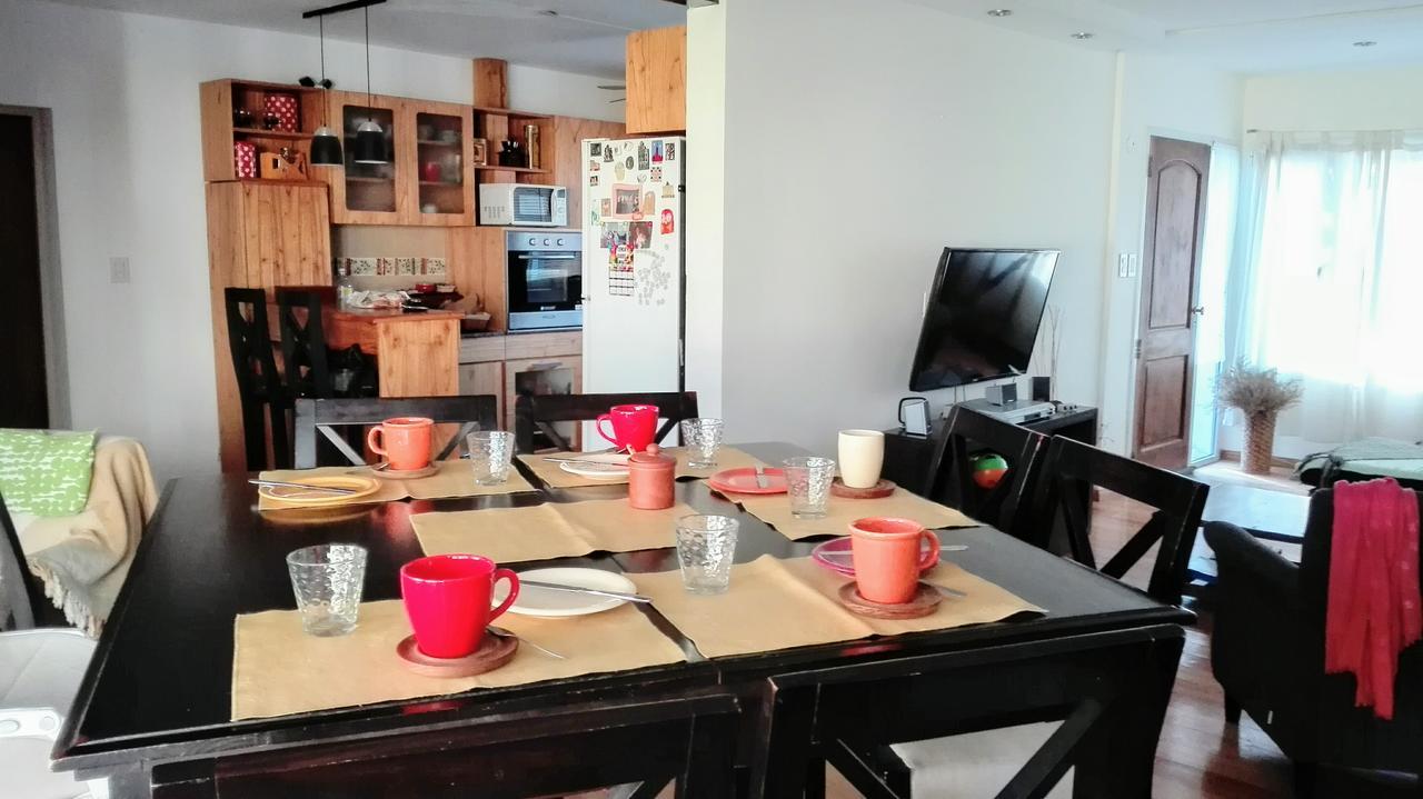 La Casa De Silvia Bed & Breakfast Пуерто Мадрин Екстериор снимка